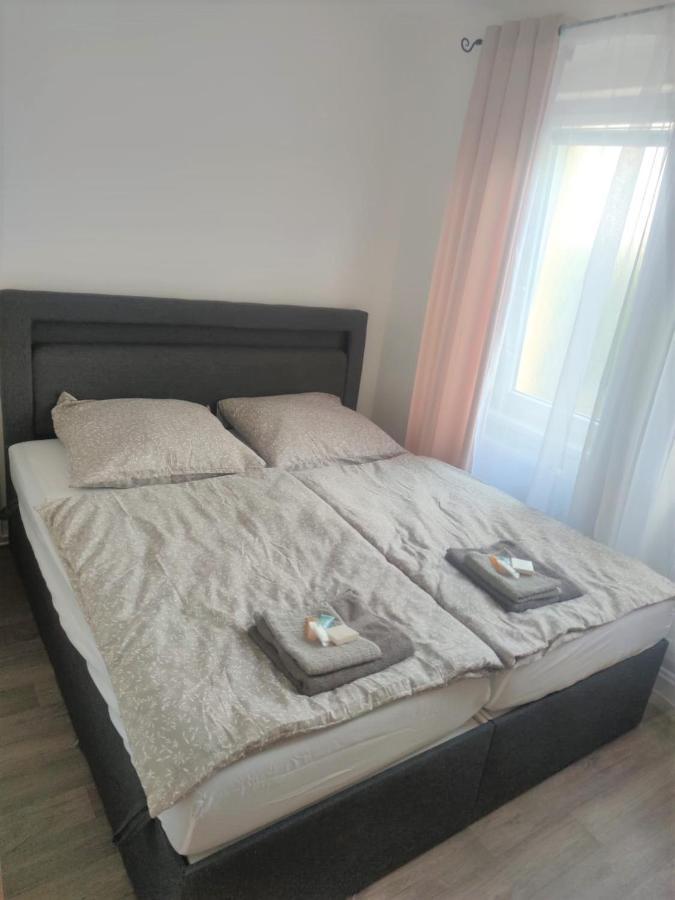 Apartmentscarlsbad Karlsbad Exteriör bild