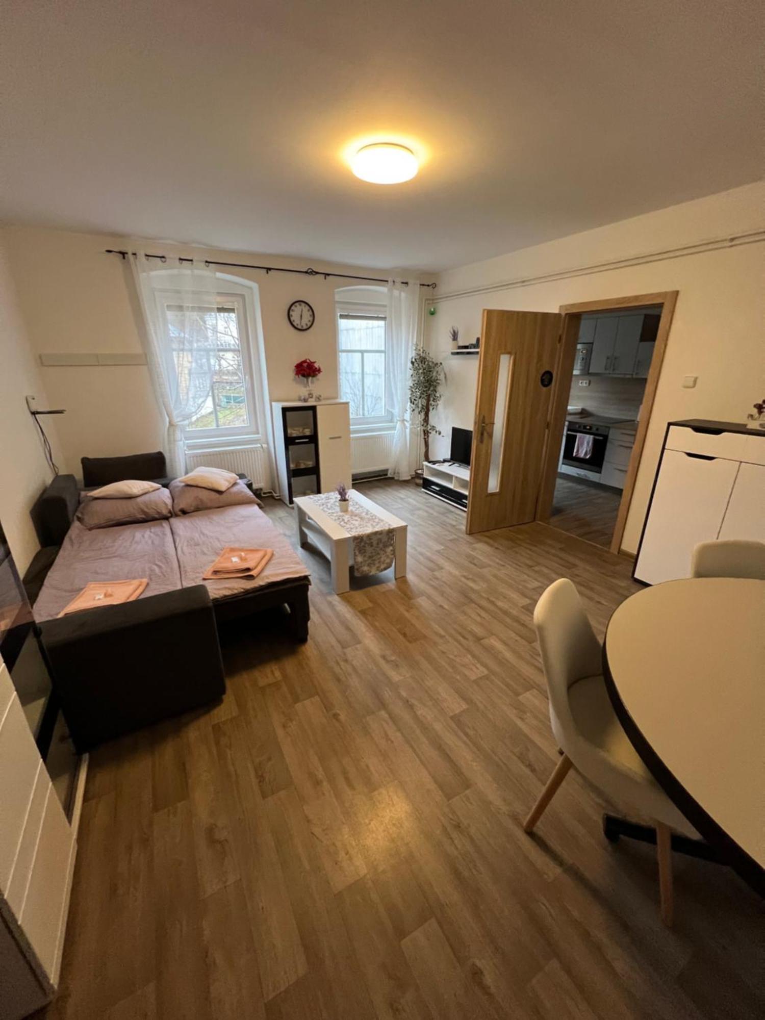 Apartmentscarlsbad Karlsbad Exteriör bild